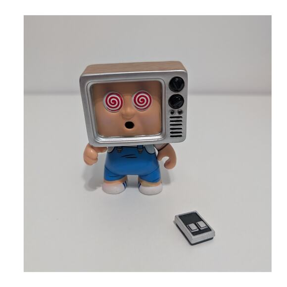Garbage Pail Kids - TeeVee Stevie with Remote - Series 1 Blind Box - Picture 1 of 6